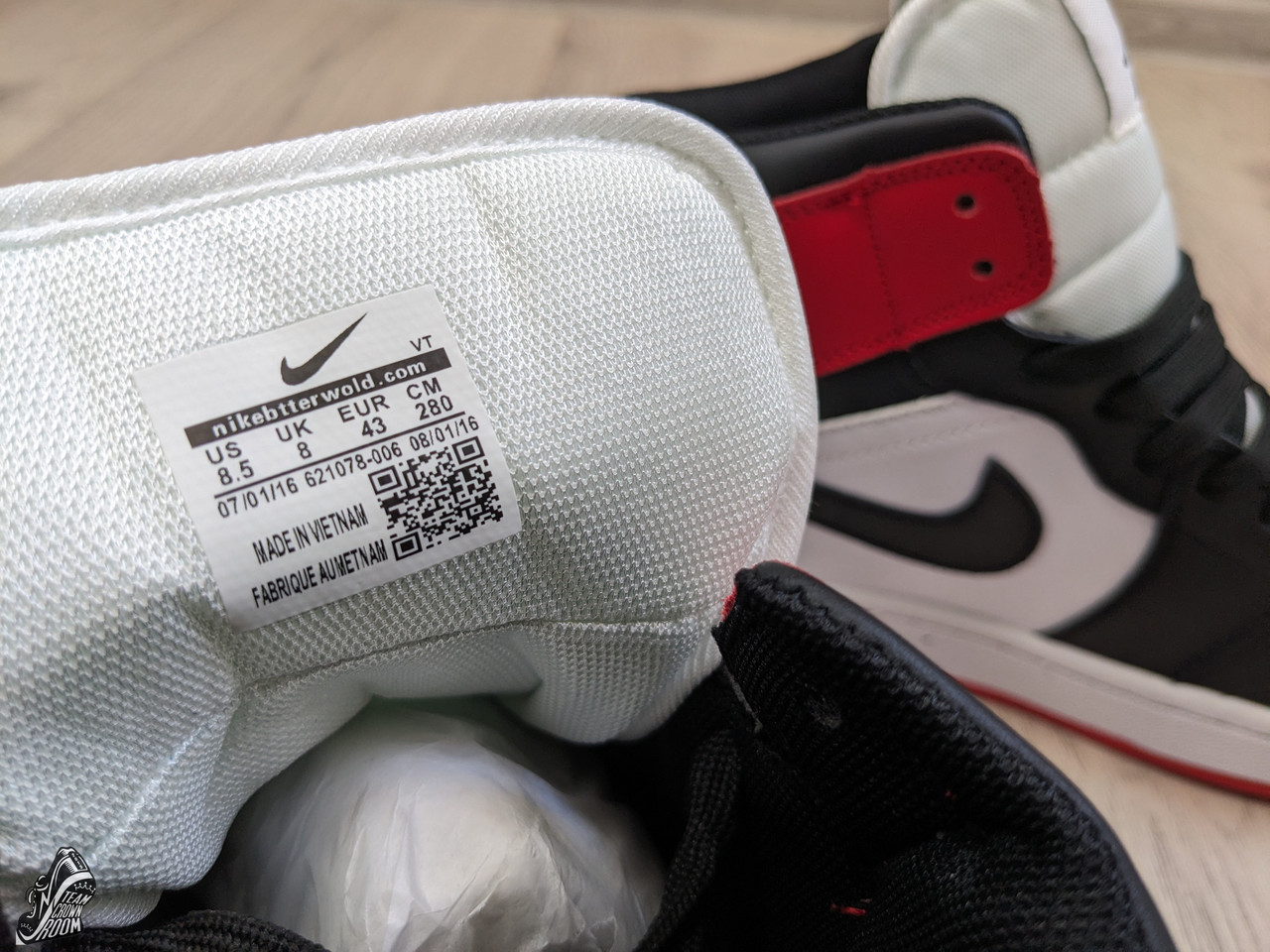 Стильные мужские кроссовки Nike Air Jordan 1 Retro \ Найк Аир Джордан 1 Ретро \ 42 - фото 10 - id-p2123154934
