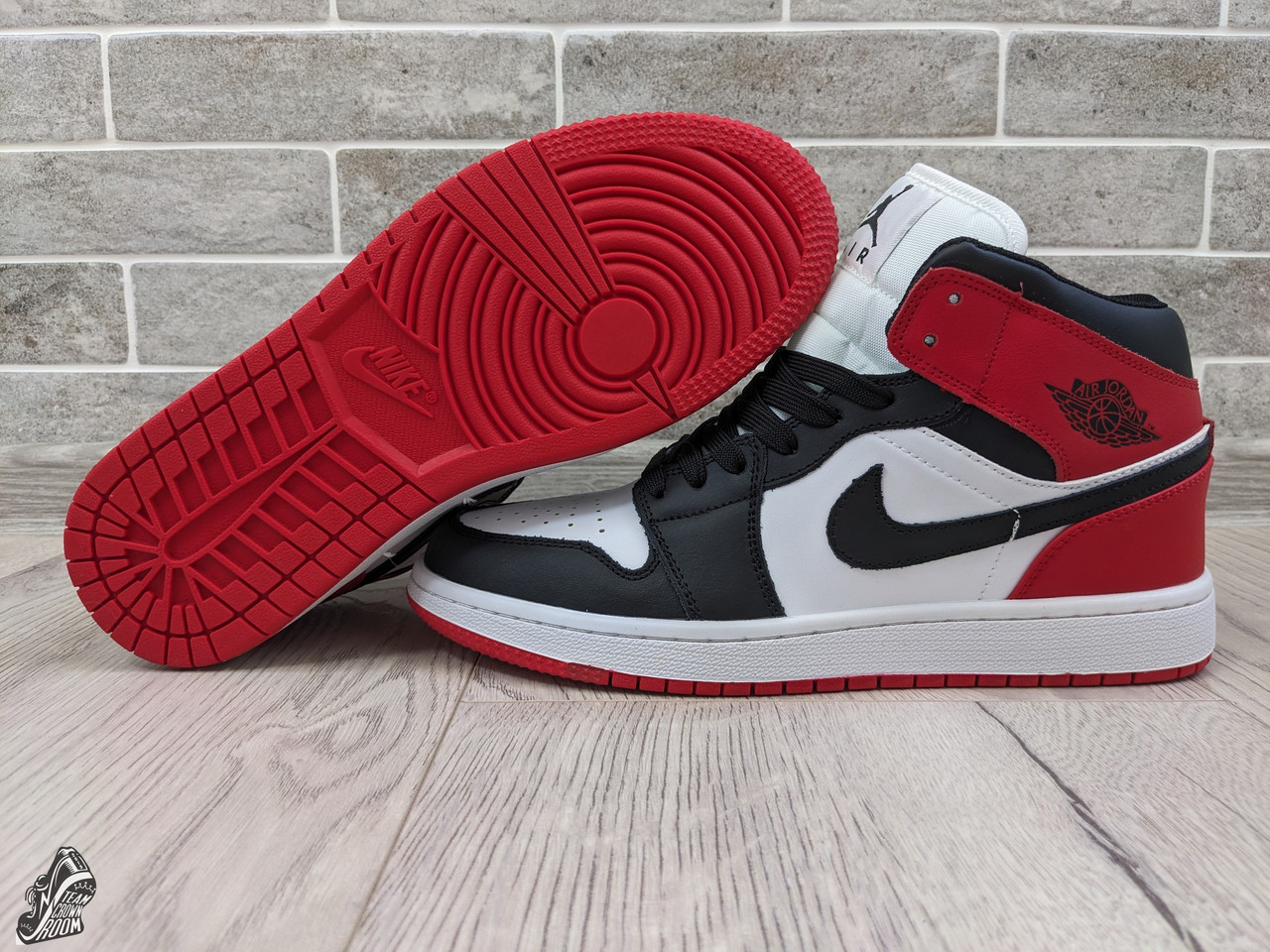 Стильные мужские кроссовки Nike Air Jordan 1 Retro \ Найк Аир Джордан 1 Ретро \ 42 - фото 9 - id-p2123154934
