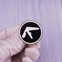Металлический значок Aphex Twin