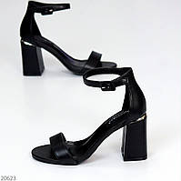 Елегантні закриті чорні босоніжки на шлейку на високих зручному підборах взуття жіноче