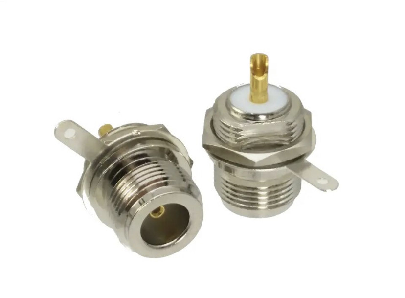 UHF Female Jack вбудований у панель