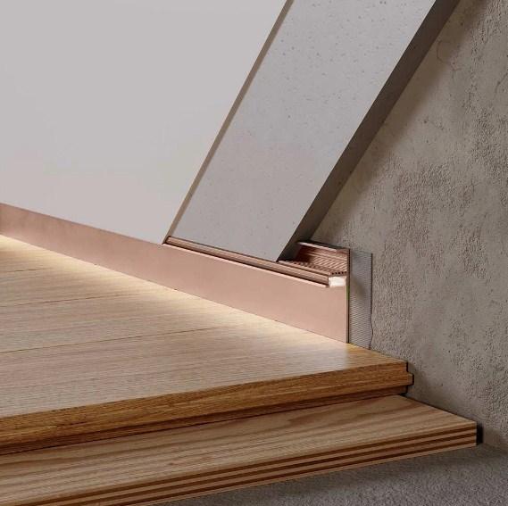 Прихований плінтус 50х15х2700 мм алюмінієвий LED (з підсвічуванням LED) ALU-SL50R