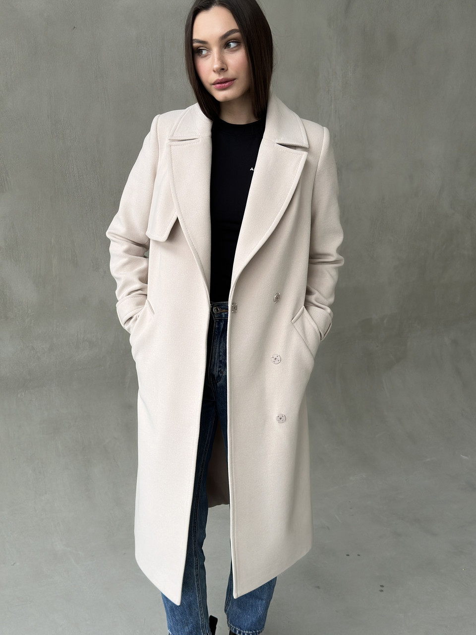 Зимове жіноче біле кашемірове розкішне тепле пальто з патами, поясом, фото 1