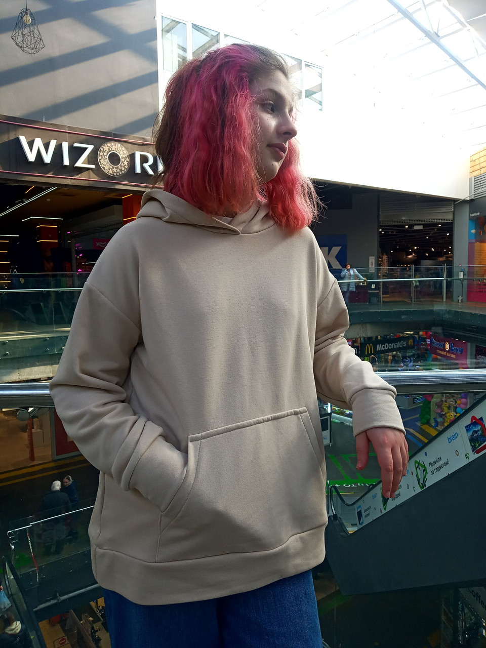 Худі стандартного молочного кольору