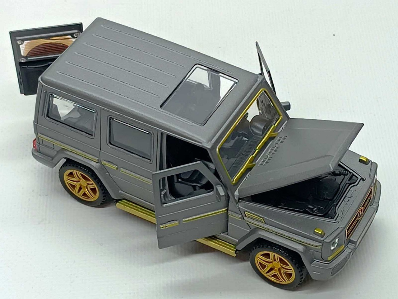 Машинка Автопром "Mercedes-Benz g-class gelandewagen" сірий 32104