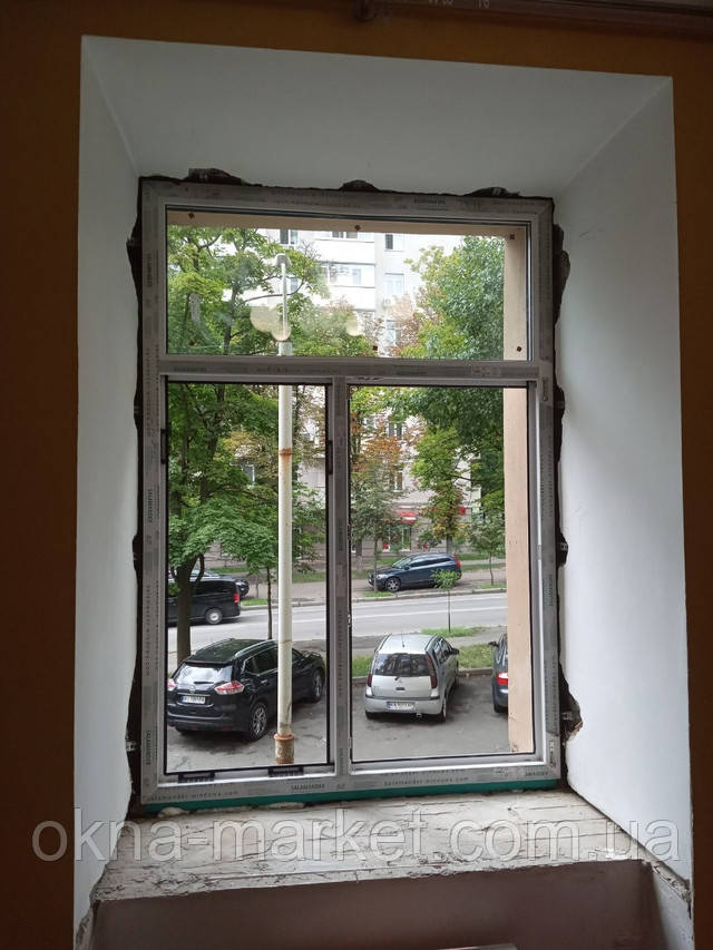 Пластикові вікна з фрамугою Salamander Київ фото роботи ™Вікна Маркет