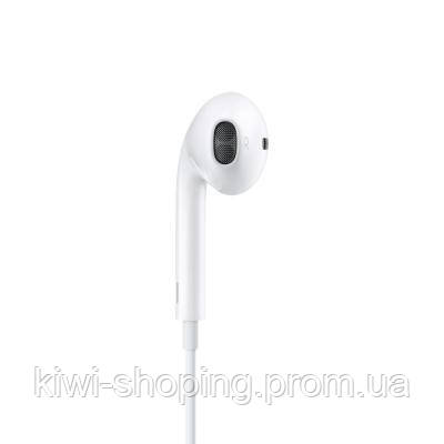 Наушники Apple iPod EarPods with Mic Lightning (MMTN2ZM/A) i - фото 1 - id-p2123924717