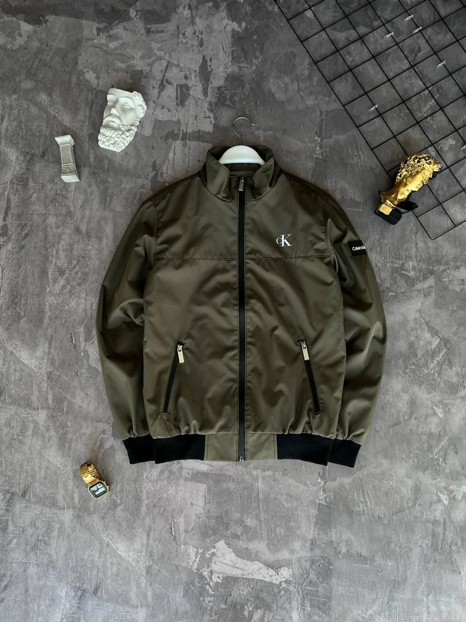 Чоловіча куртка вітровка Calvin Klein M1832 хакі