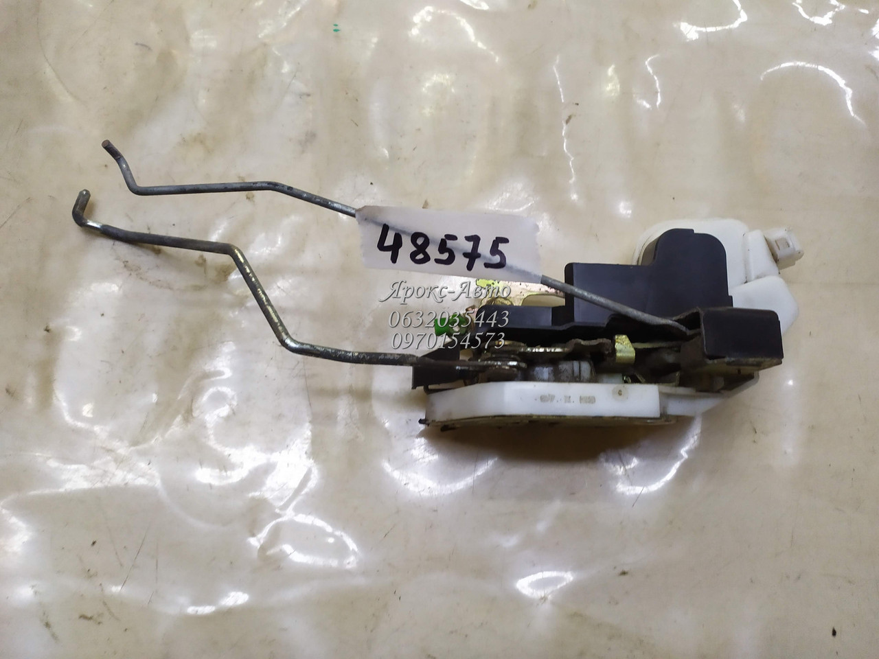 Замок дверей передній правій Mitsubishi Galant VIII 96-03 000048575, фото 1