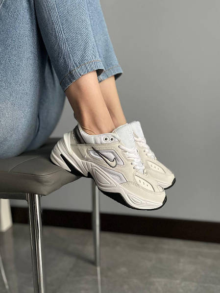 Nike 9 essential white deals