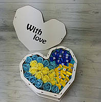 Подарочный набор Кукумбер С Украиной в сердце Ritter Sport с розами 8-0417 DI, код: 7845591