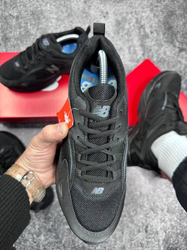 Кроссовки New Balance мужские Удобная качественная спортивная обувь мужская Нью Беланс 725 Черный цвет Сетка