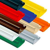 Вставка пластикова, універсальна в економпанель.