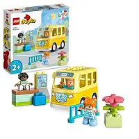 Конструктор LEGO Duplo 10988 Поїздка міським автобусом