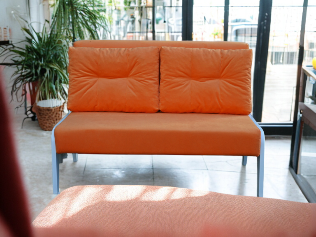 Розбірний диван для дому, салону, кафе, бару в стилі ЛАУНЖ (помаранчевий з білим) - фото 3 - id-p1973438586