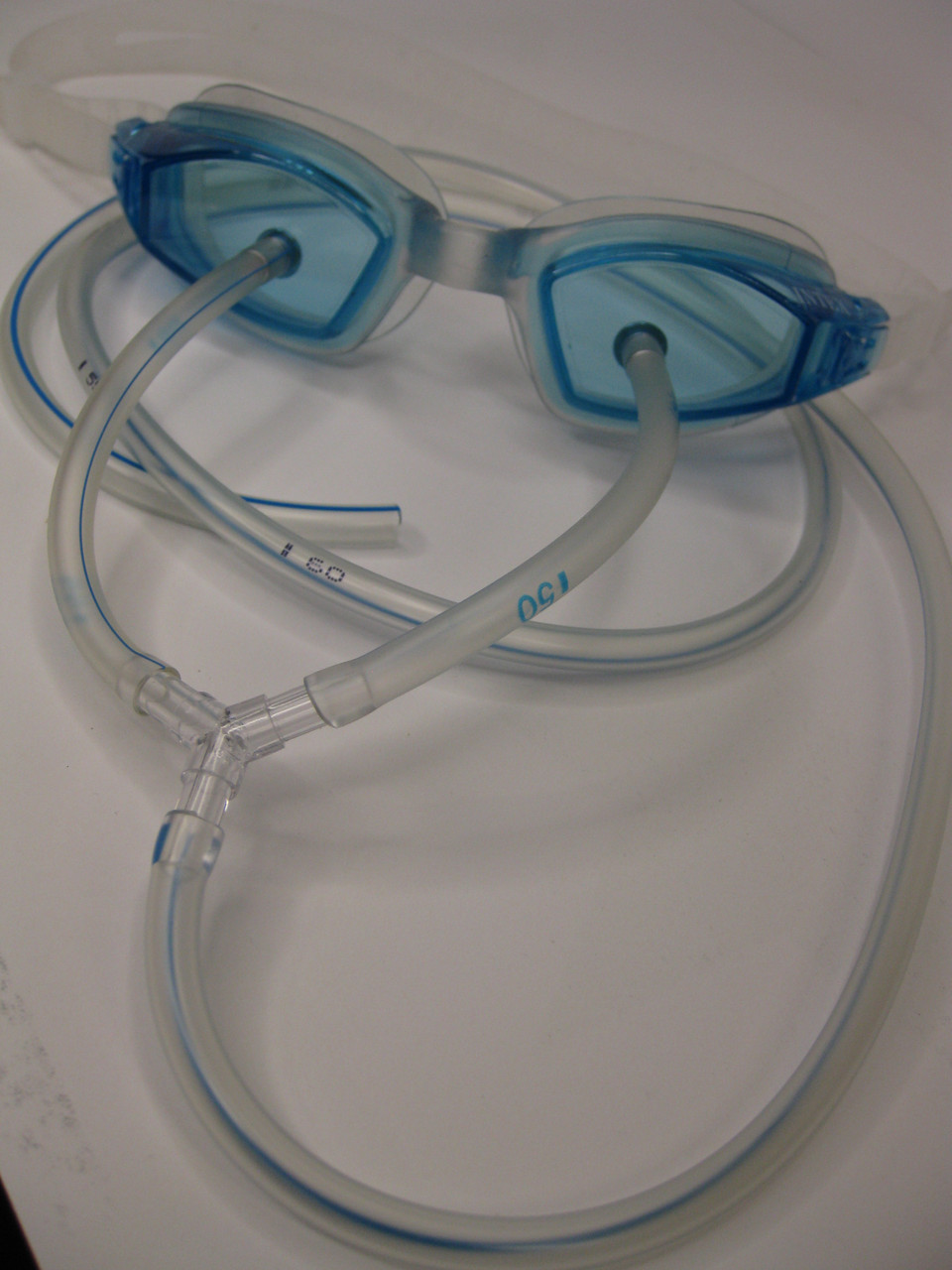 Очки вакуумные с соединительной трубкой для аппарата вакуумного массажа ...
