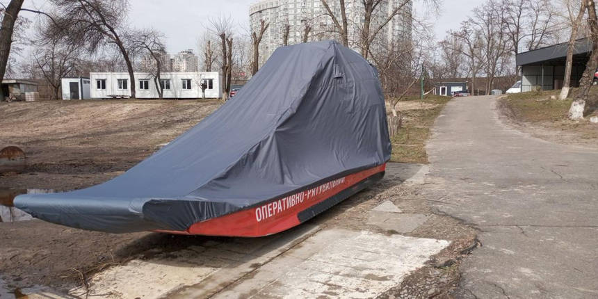 Тент для зберігання катера на березі, фото 1