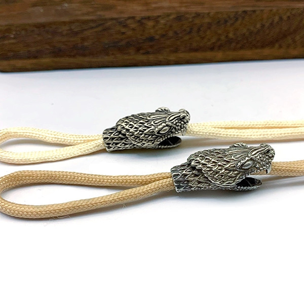 Бусина для темляка і для бороди і для темляка Зміїна голова, фото 1