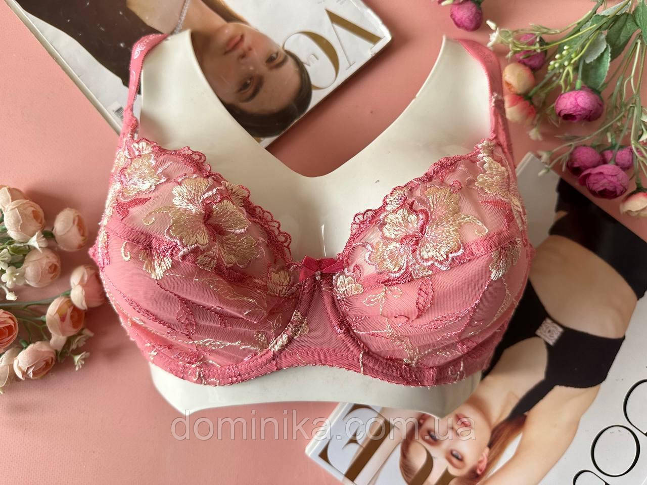 75D Рожевий мереживний бюстгальтер без поролону на чашку D