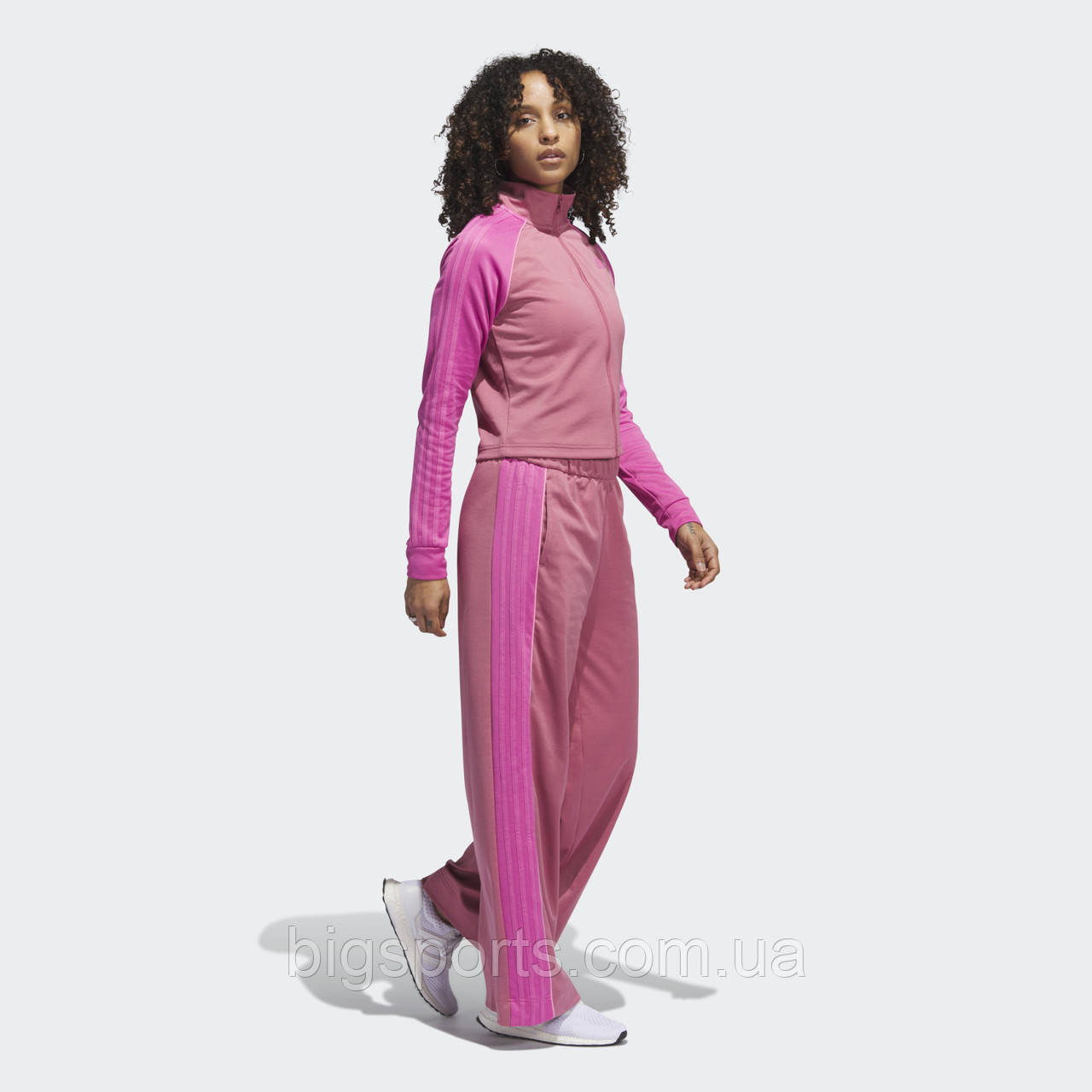 Костюм жінок. Adidas TEAMSPORT SPORTSWEAR (арт. IC0392)