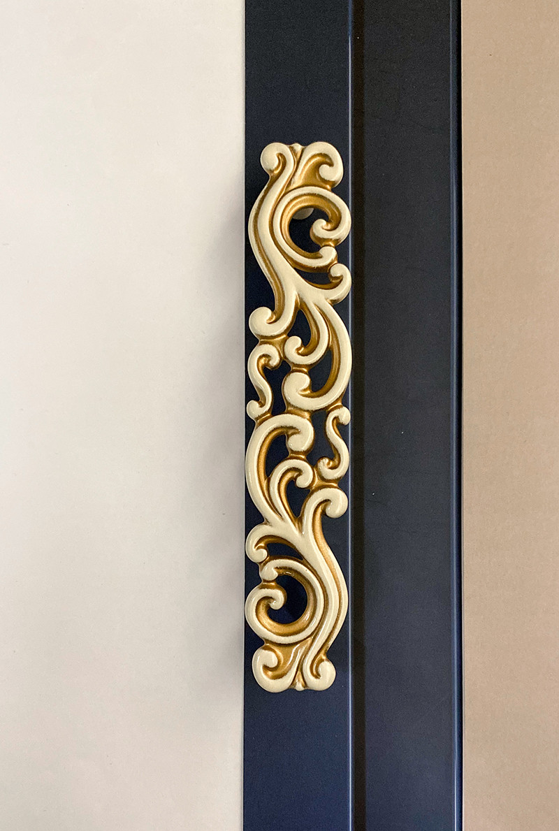 Ажурна вишукана класика