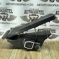 Педаль газу Mercedes W204, C207, W212, W222 A2043000004