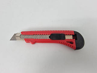 Нож канцелярский Delta D6622 18мм метал.направляющая (1 шт)
