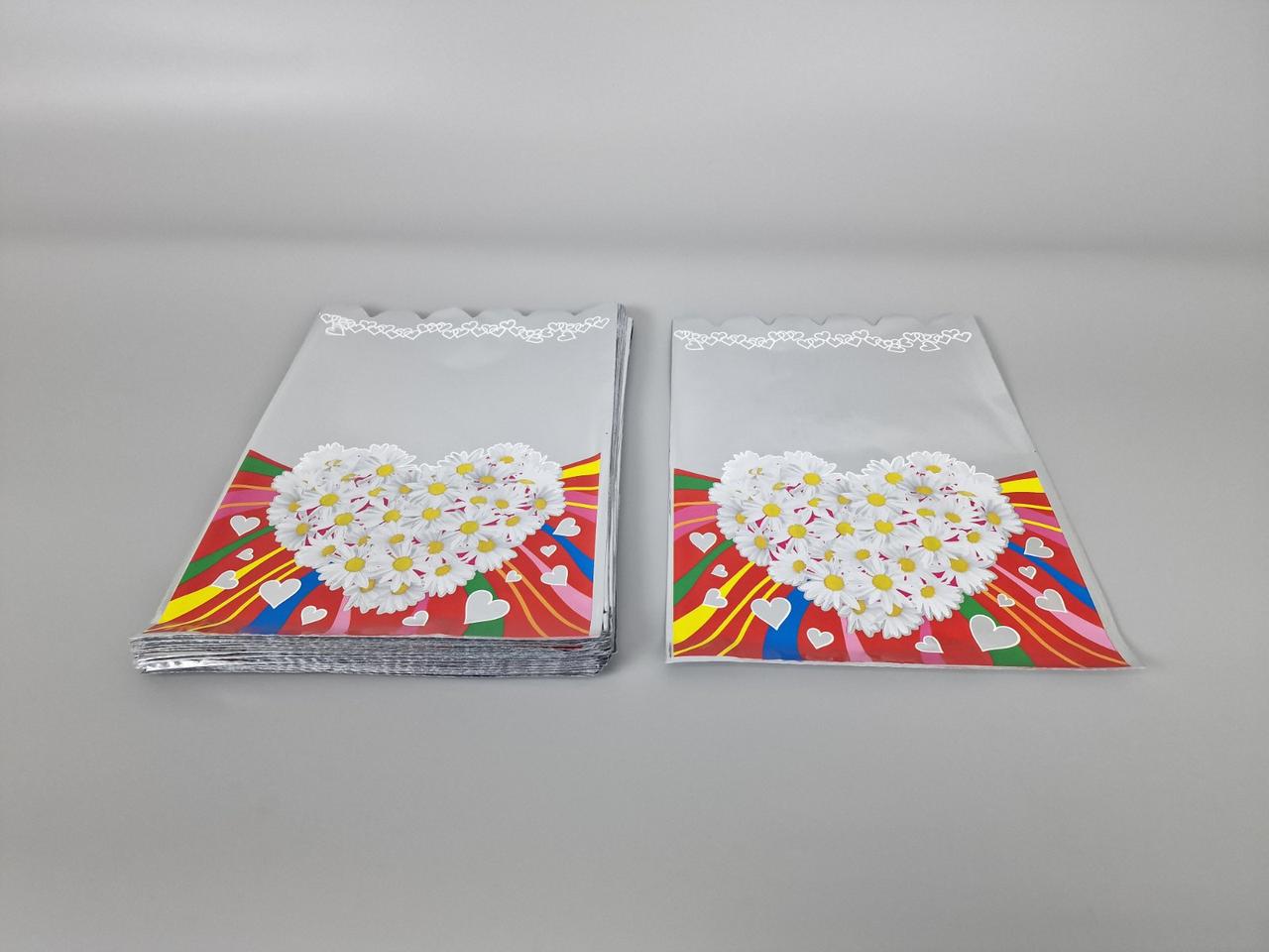 Пакет із малюнком для пакування подарунків (20*30) No420 (2) фольгований (ажурний) "Серце та ромашка" (100 шт.), фото 1