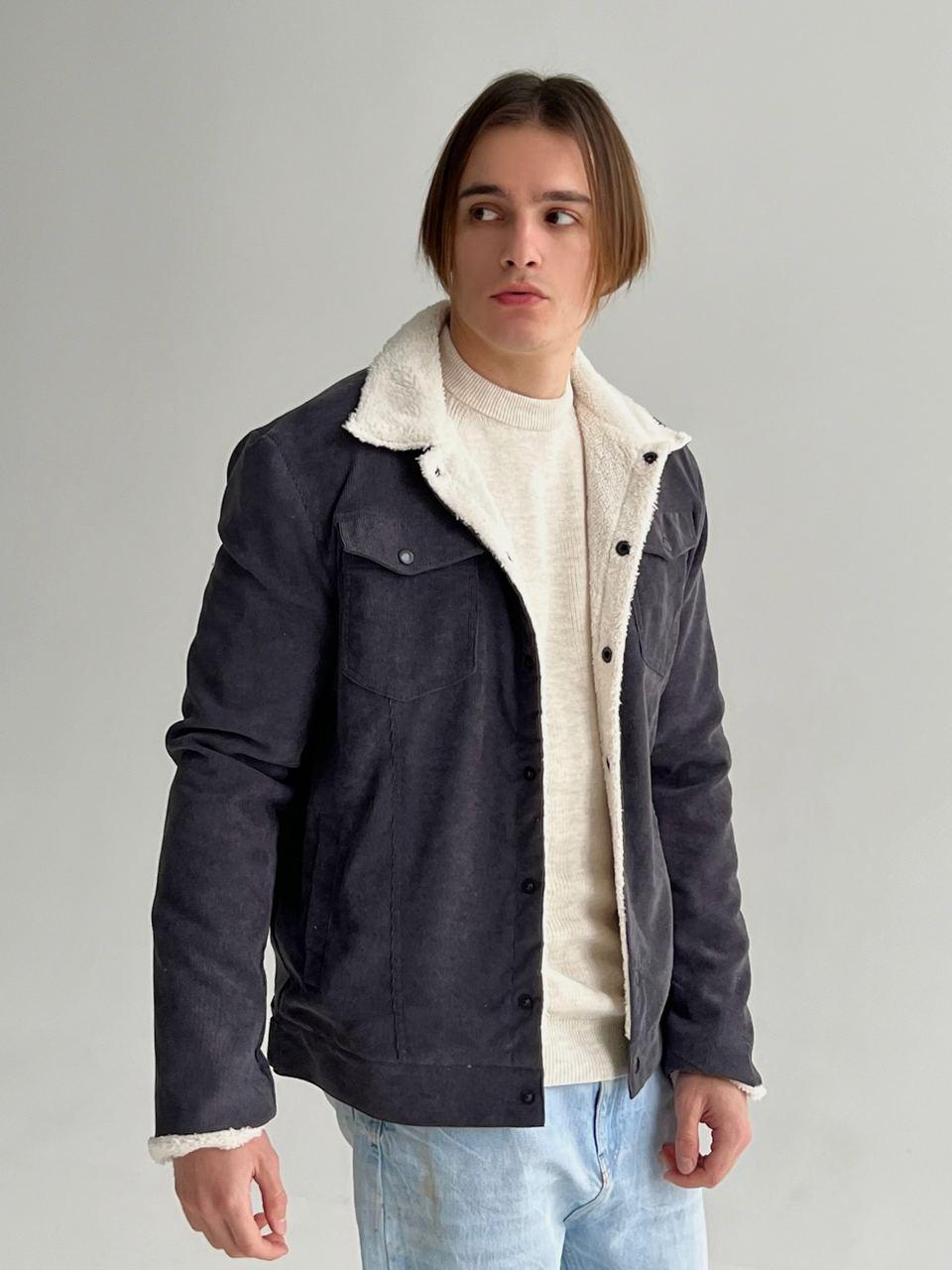 Демісезонний теплий чоловічий темно сірий піджак, якісний вельветовий піджак кольору графіт на хутрі