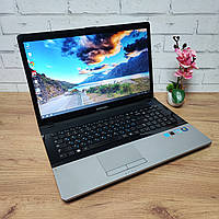 Ноутбук Samsung 300E Діагональ: 17 Intel Core i5-2450M @2.50GHz 8 GB DDR3 Intel HD Graphics SSD 256Gb