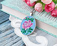 Кулон з вишивкою "Тендітна юність", фото 4