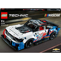 Конструктор LEGO Technic NASCAR® Next Gen Chevrolet Camaro ZL1 (42153)