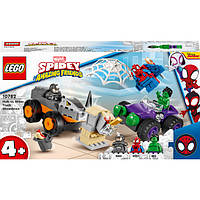 Конструктор LEGO Marvel Павук та його чудові друзі Битва Халка з Носорогом на вантажівках (10782)