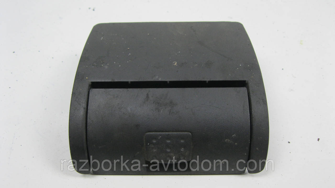 Пепельниця салону Opel Corsa C (2000-2012), Combo (2001-2011) OE:09114445