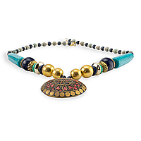 Кольє з медальйоном