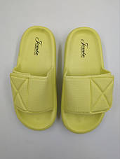 Жіночі шльопанці