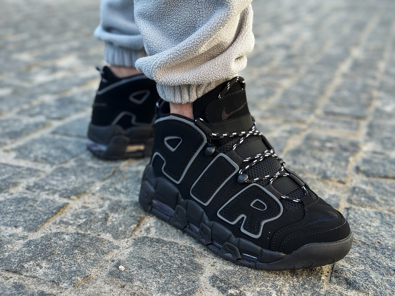 Кросівки чоловічі Nike Air More Uptempo "Triple Black" / 414962-004