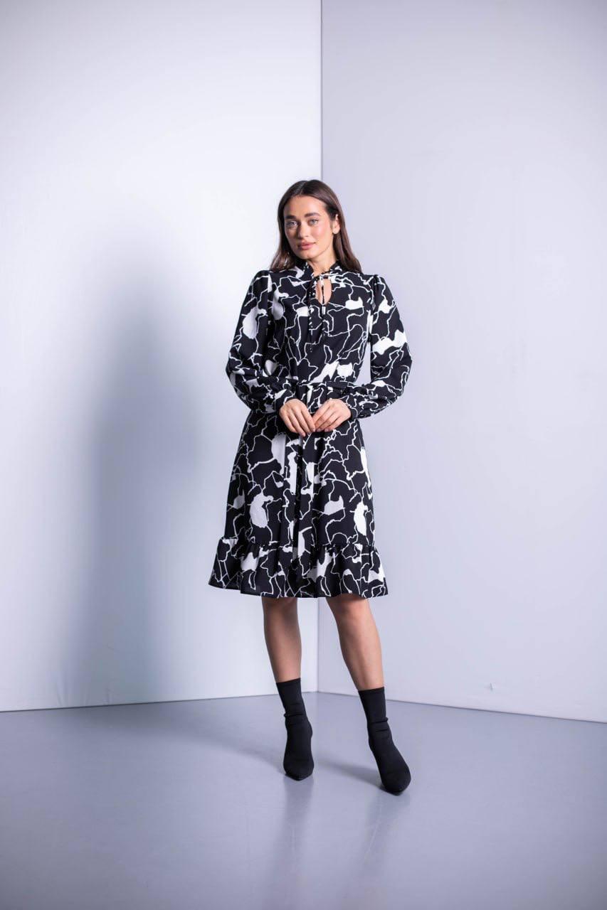 Сукня молодіжна чорного кольору із зав'язкою на горловині розміри від 44 по 54