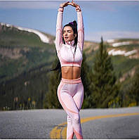 Гарний жіночий костюм для фітнесу топ лосини рашгард для йоги спортивний одяг для спорту залу 3в1 рожевий