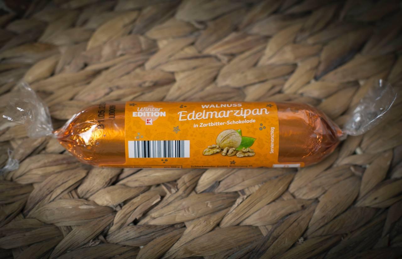 Марципановий батончик з грецьким горіхом в шоколаді Edelmarzipan 100г. Німеччнина, фото 1