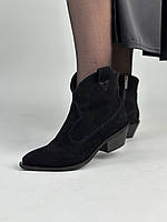 Ботинки ковбойки женские замшевые черные на черной подошве демисезонные