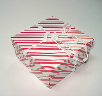 Коробка подарункова 140x140x70 мм.