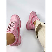 Демисезонные женские кроссовки из экокожи в розовом цвете