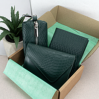 Подарунковий жіночий набір №89: гаманець Sabrina + обкладинка на паспорт + ключниця (зелений пітон)