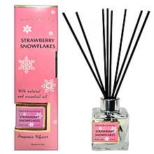 Аромадифузор Bath&Body Works Strawberry Snowflakes 85ml