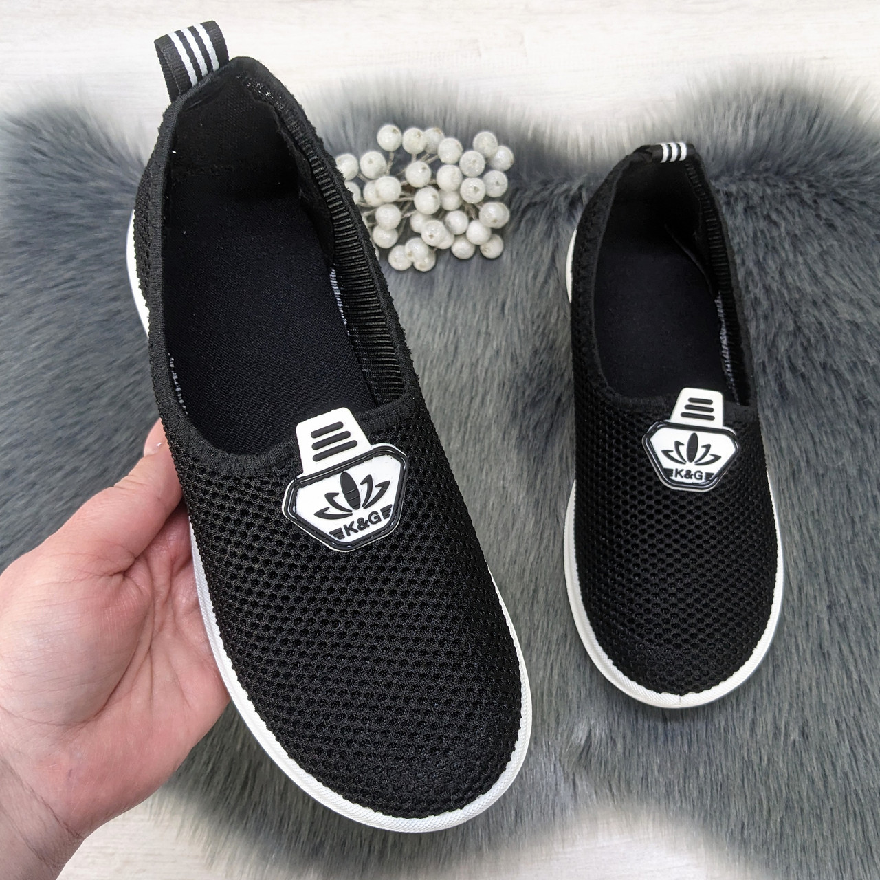 Мокасини жіночі текстильні сліпони К&G чорні 2201, фото 1