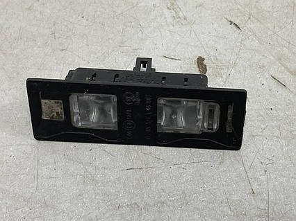 Підсвідка номера AUDI Q5 8W6943021 2016-2022