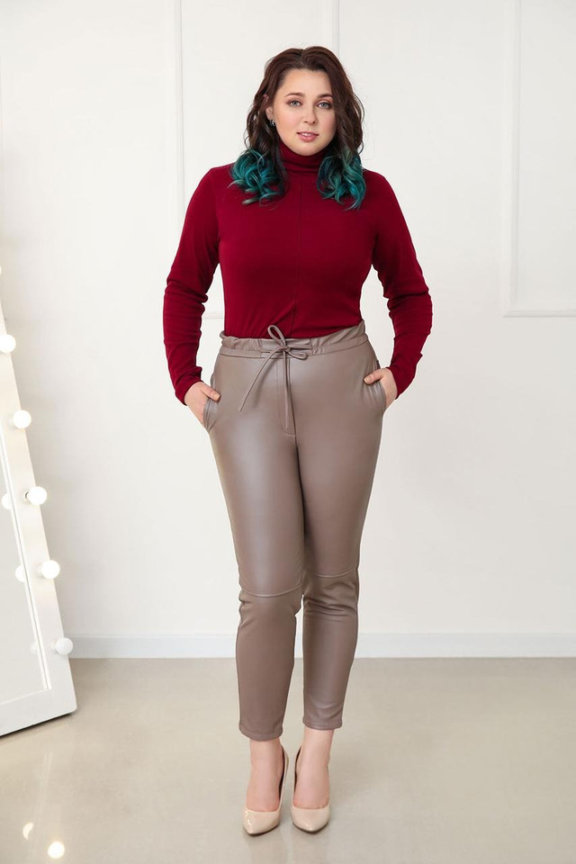 Жіночі штани великих розмірів оптом