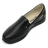 Жіночі шкіряні моксини сліпони на низькому ходу чорного кольору 230570(1) розмір 36, фото 8