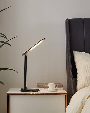 Настільна лампа пластикова чорна 3000-6500K 15х15х55 см, фото 1